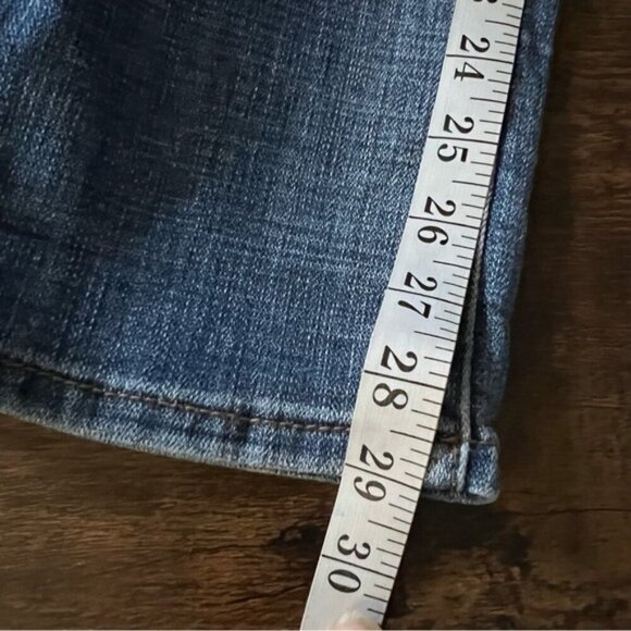 Kut From The Kloth Mid Rise Medium Wash Slim Boyfriend Jeans Size 6 Distressed - Picture 12 of 12